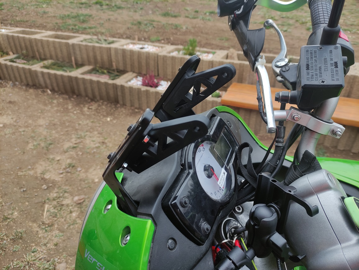 Kawasaki Versys (2009) GPS/Telefon Montaj Bari görsel 4