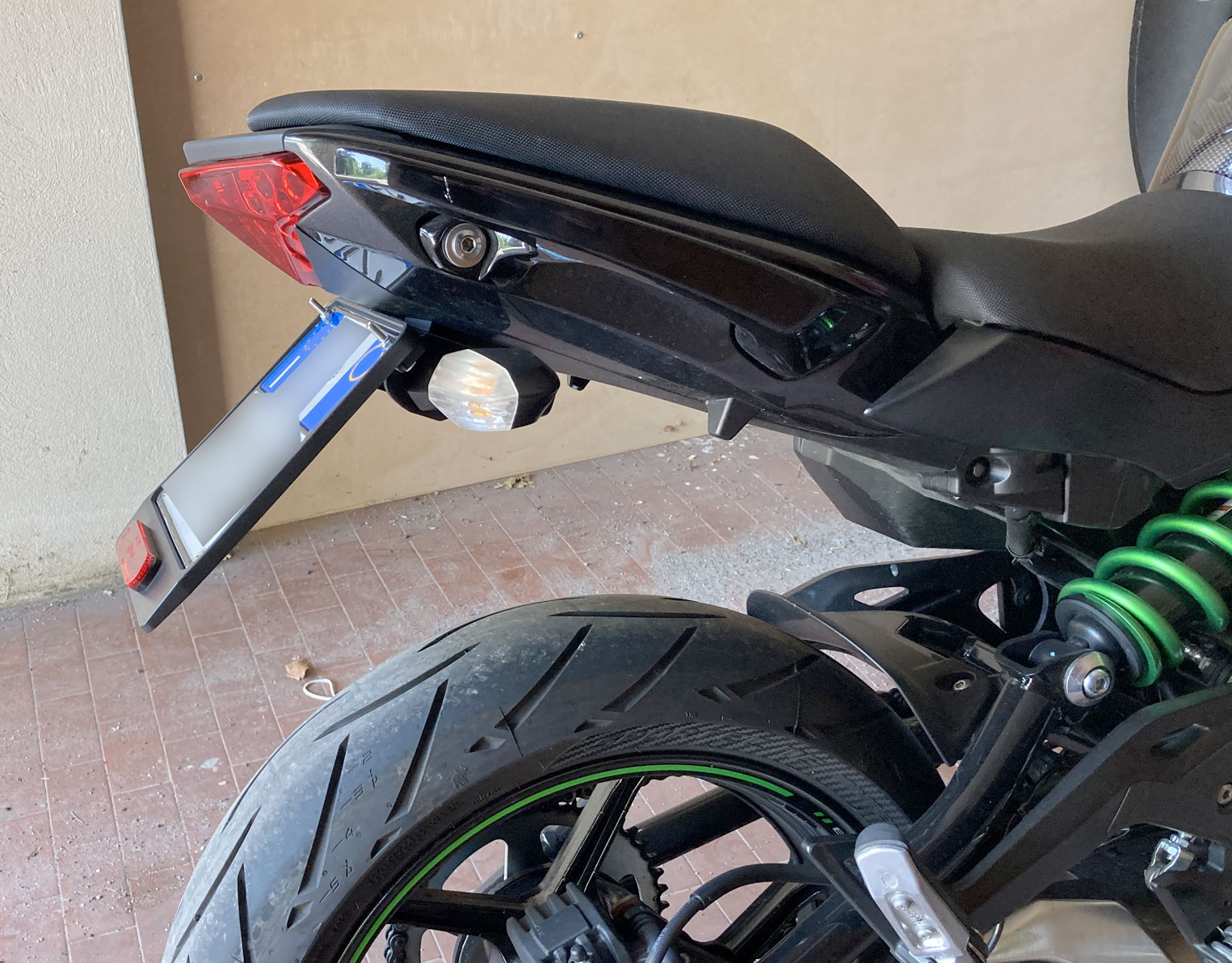 Kawasaki ER-6N Arka Camurluk Kisaltma Kiti görsel 3