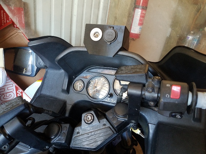 Kawasaki Concours C10 Guc Cikisi Paneli