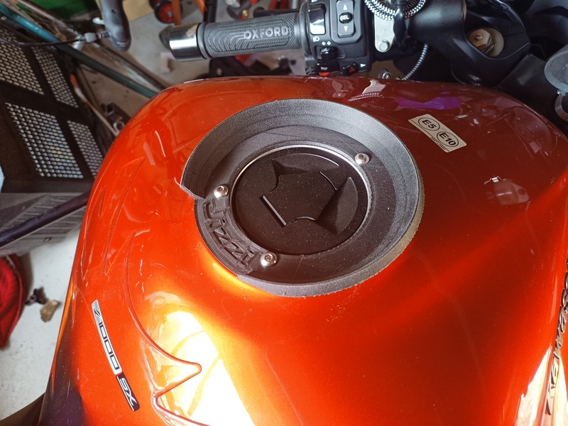 Kawasaki Depo Kilit Halkasi (Givi Tanklock Uyumlu)