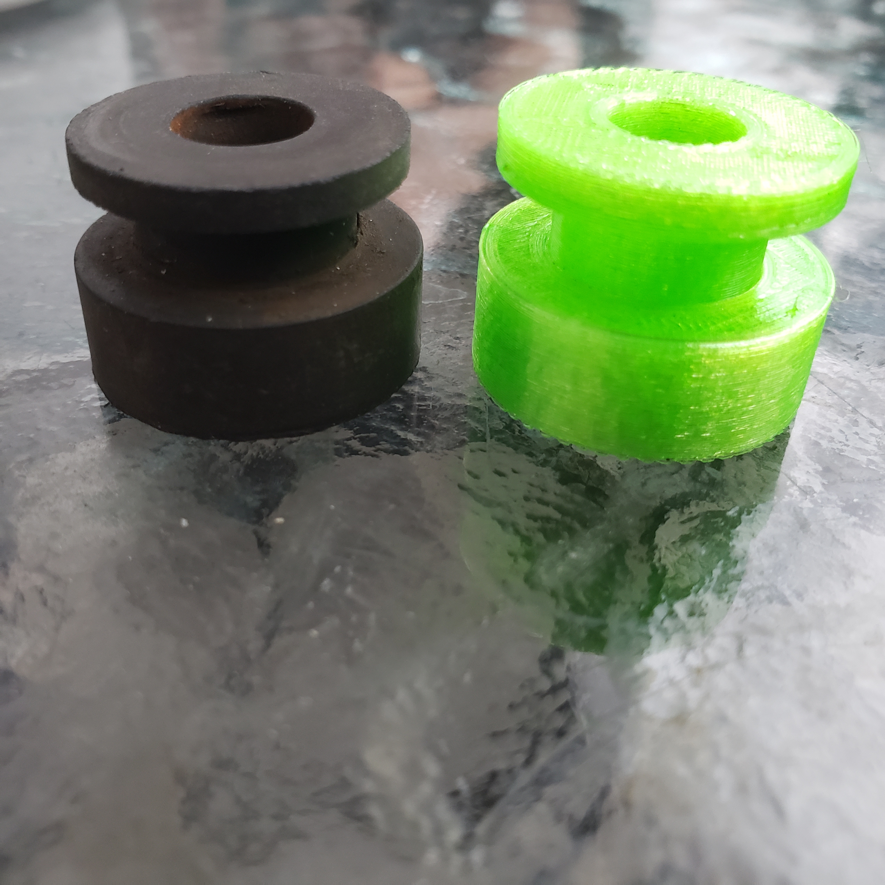 Kawasaki KLR Yakit Deposu Lastik Yatagi (Grommet)