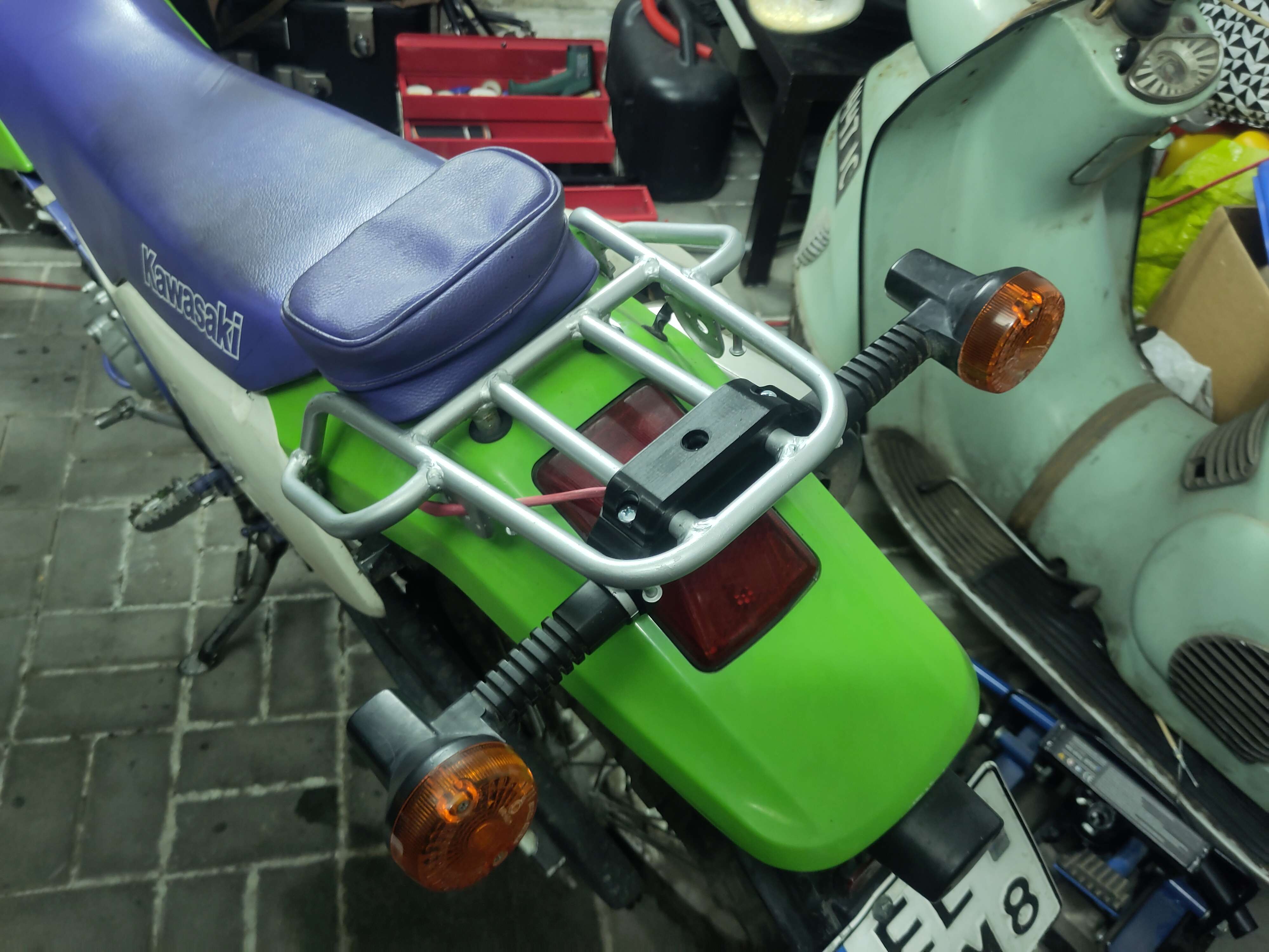 Kawasaki KLX250 (1995) Ofset Sinyal Montaj Parcasi