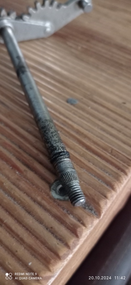 Alfa Romeo 147 arka silecek contası