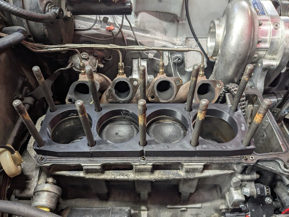 Alfa Romeo Nord Silindir Gömleği Sabitleme Aparatı