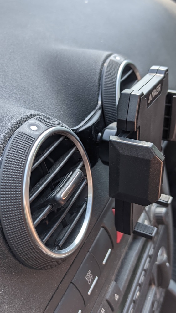 Audi A3 8P Telefon Tutucu Ara Bağlantısı (Havalandırma Arası) görsel 2