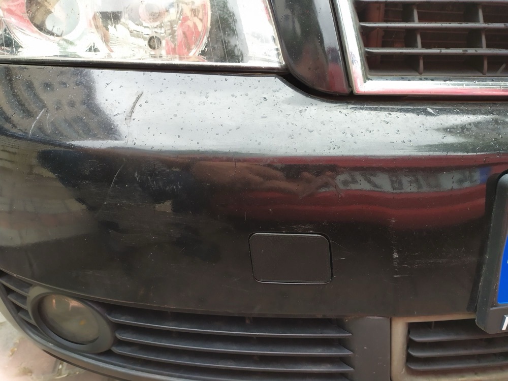 Audi A3 / A4 B6 (2001-2005) Ön Tampon Çeki Demiri Kapağı