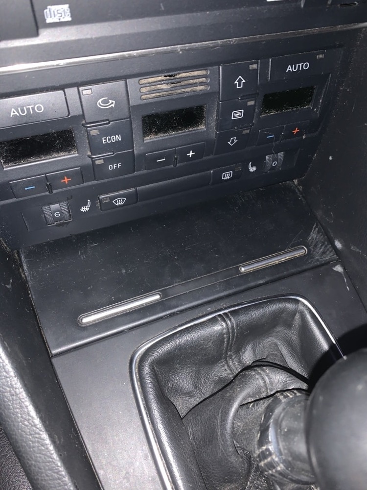 Audi A4 (B6) Küllük İç Tepsisi (Yedek) görsel 2