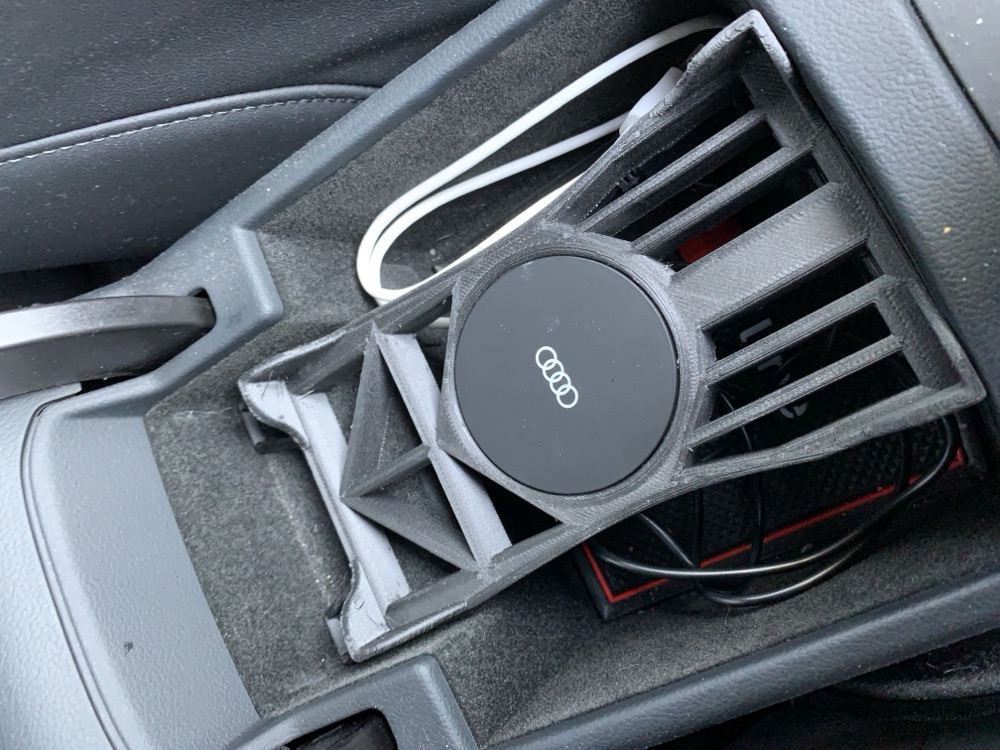Audi Qi Kablosuz Şarj Kolçak Tutucusu