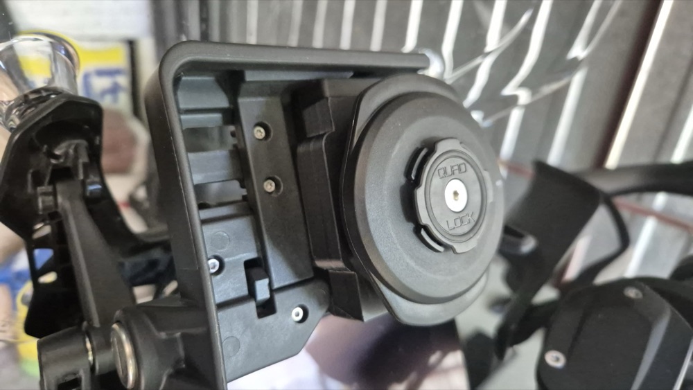 BMW Cradle Uyumlu QuadLock Telefon Tutucu Adaptörü