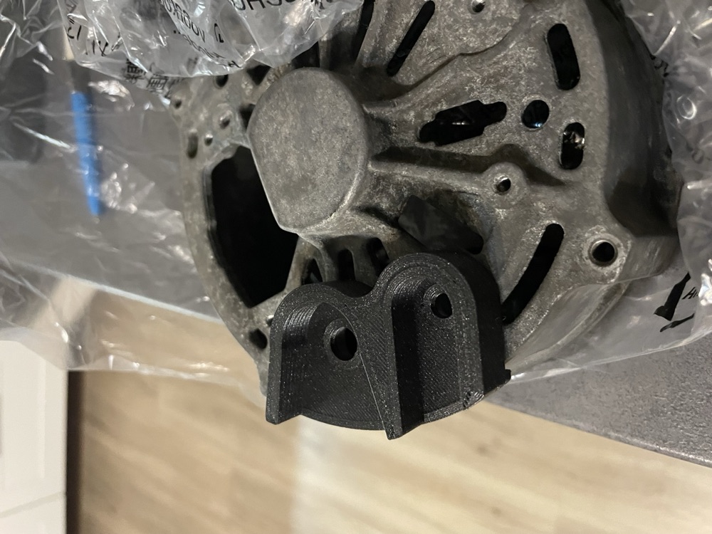 BMW E30 Bosch Alternatör İzolatörü