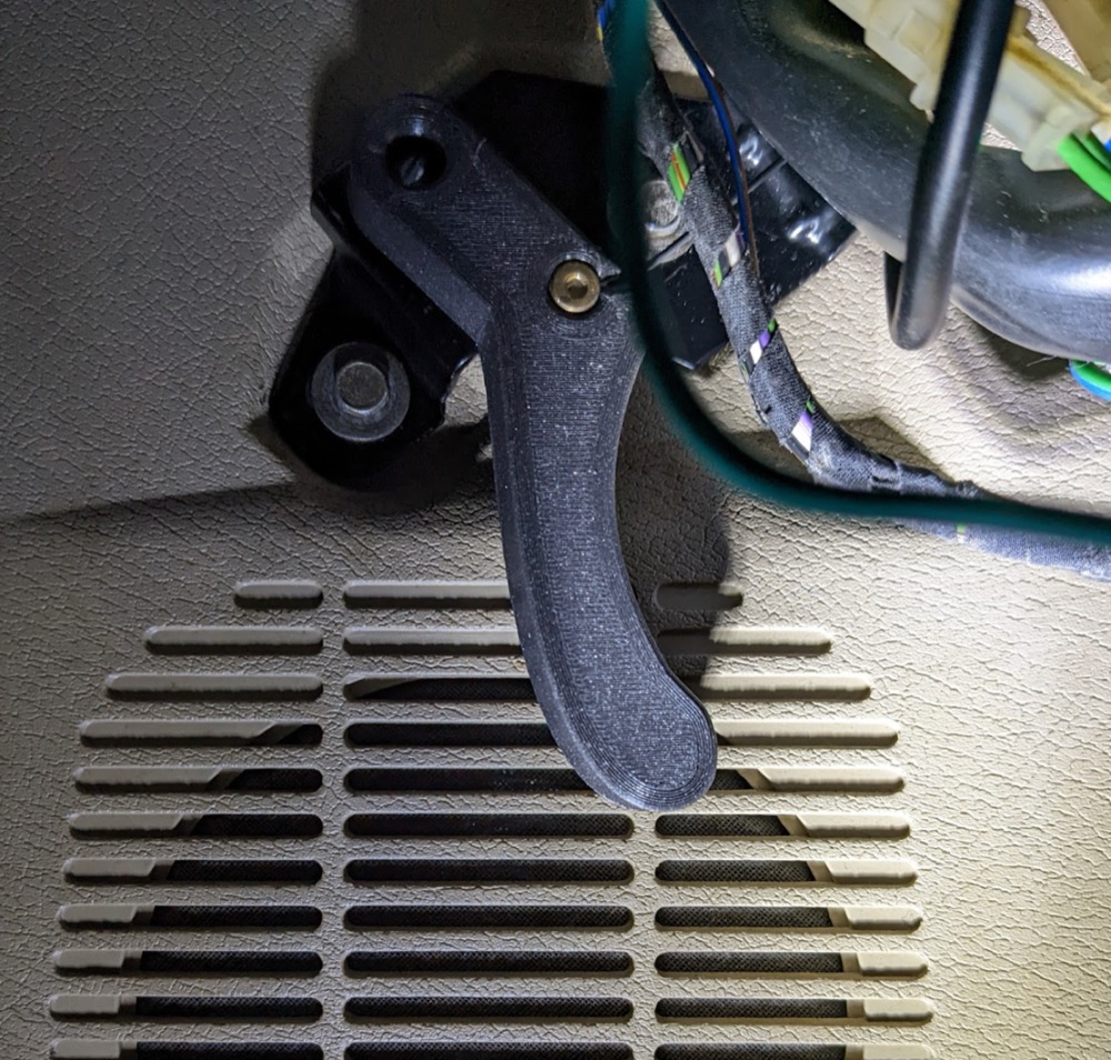 BMW E30 Kaput Açma Kolu