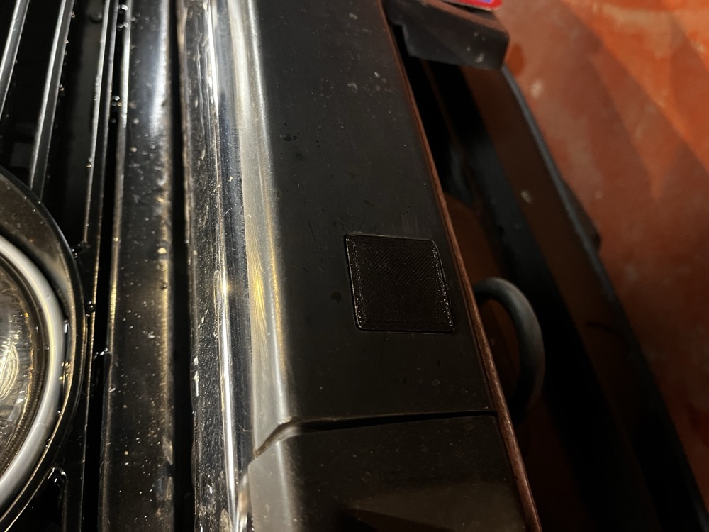 BMW E30 Tampon Çıtası Klipsi / Kapağı