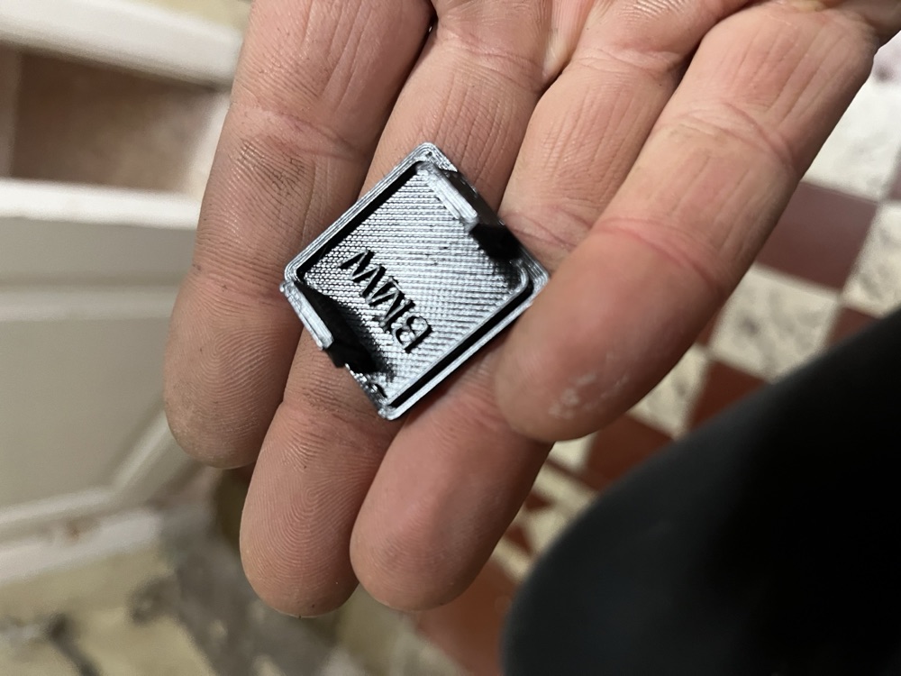 BMW E30 Tampon Çıtası Klipsi / Kapağı görsel 3