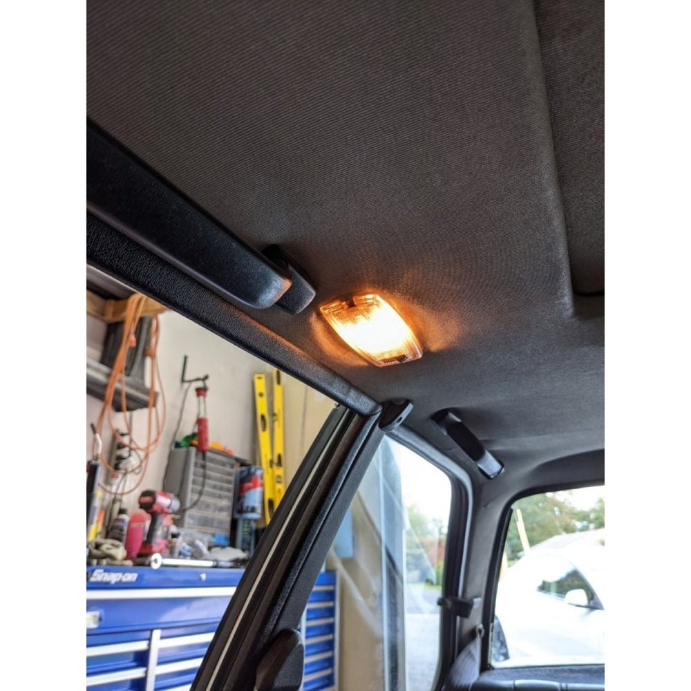 BMW E30 Tavan Lambası Braketi