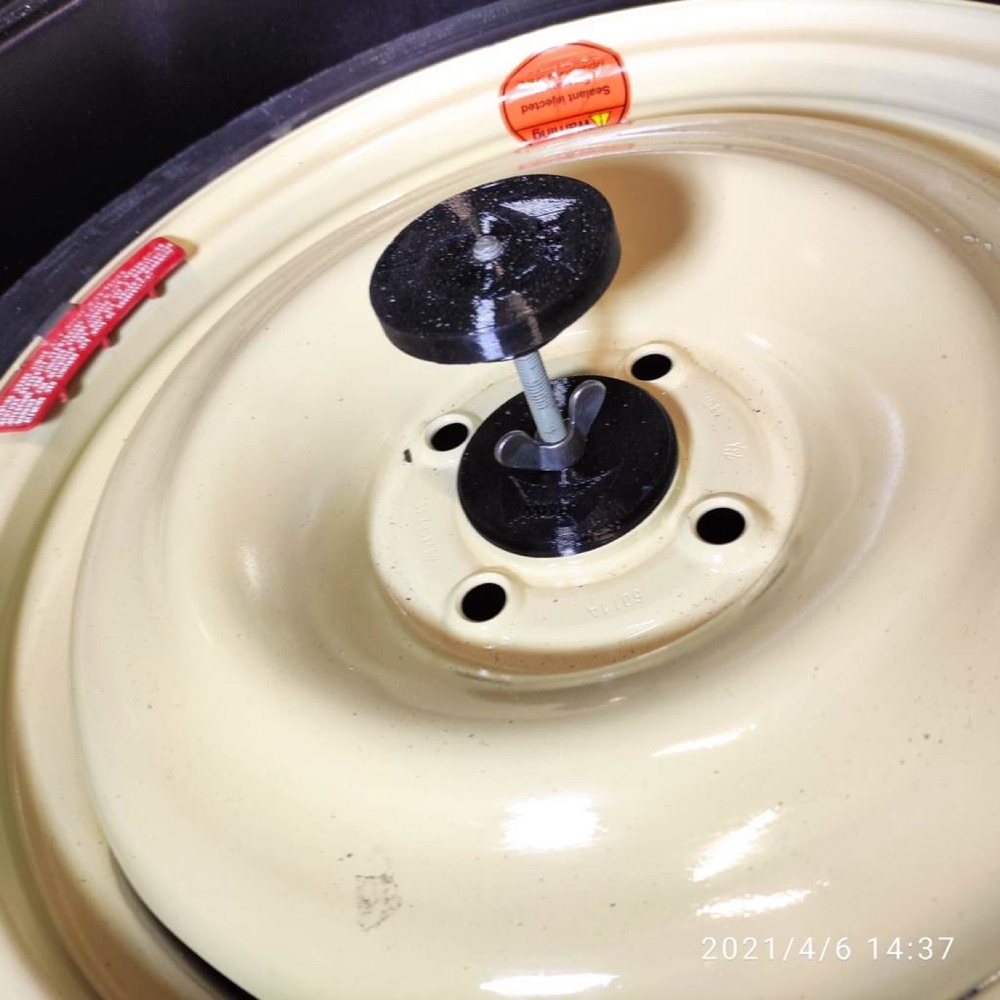 BMW E30 Yedek Lastik Sabitleme Aparatı