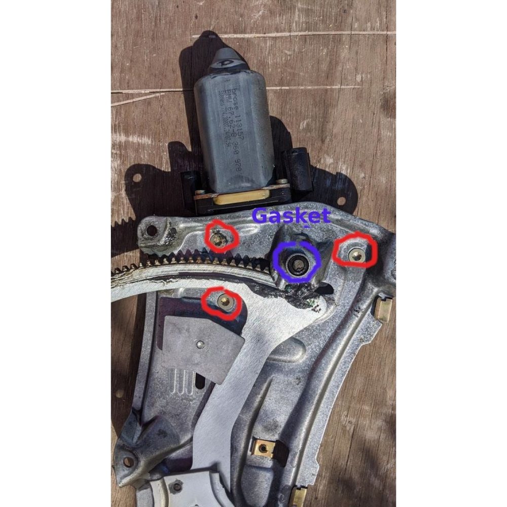BMW E36 Cam Motoru Contası görsel 2