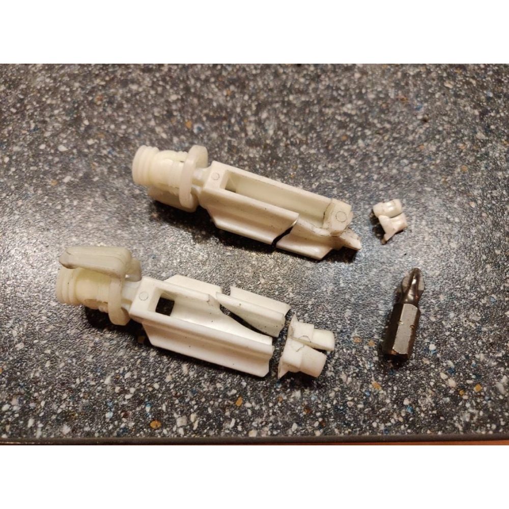 BMW E36 Far Ayar Vidası