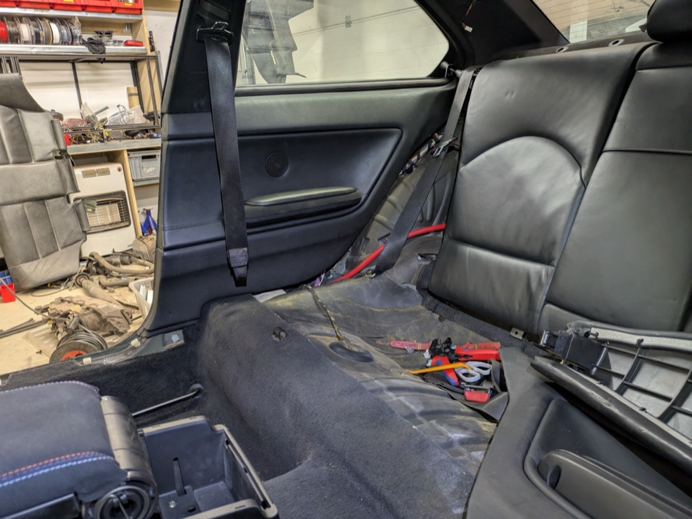 BMW E46 Arka Yan Panel 4" Hoparlör Adaptörü görsel 4