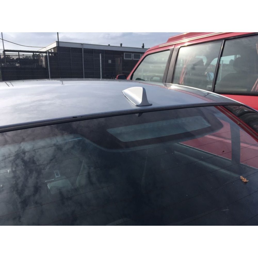 BMW E46 Sharkfin Anten Kapağı görsel 2