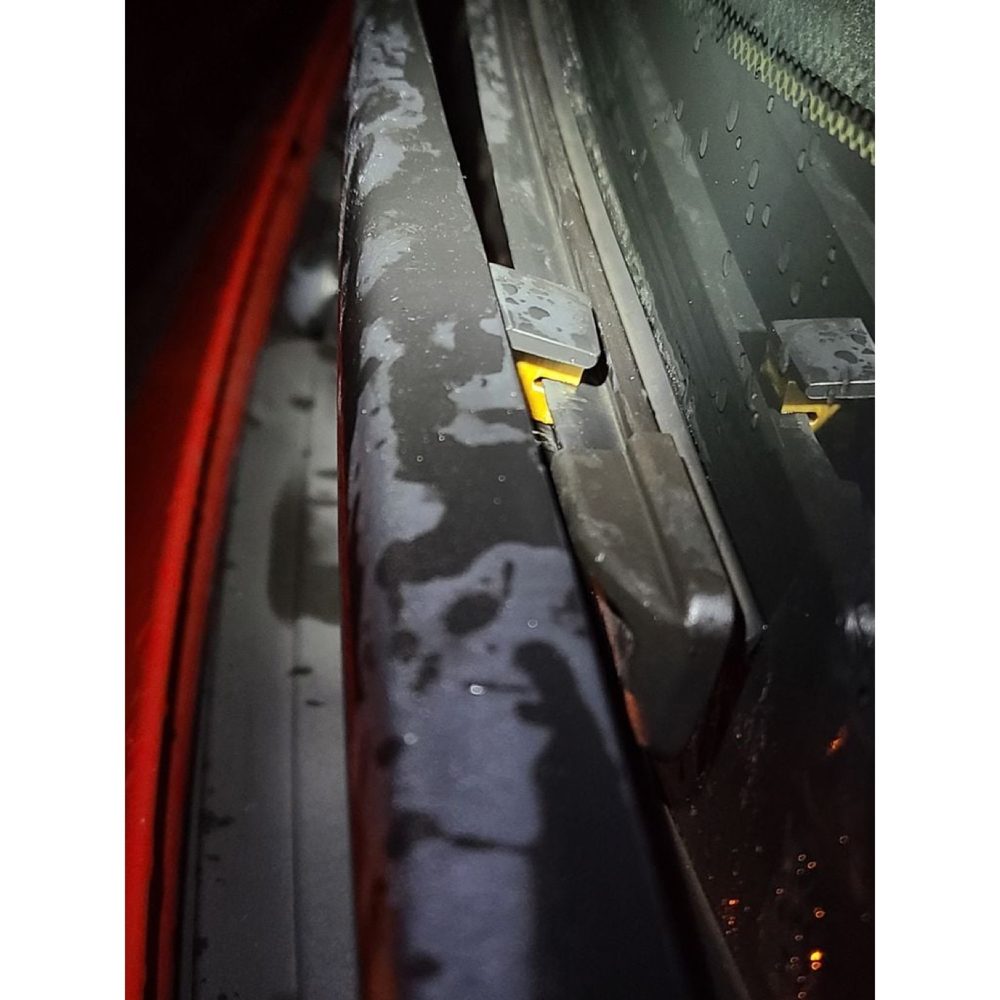 BMW E46 Silecek Sabitleme Klipsi