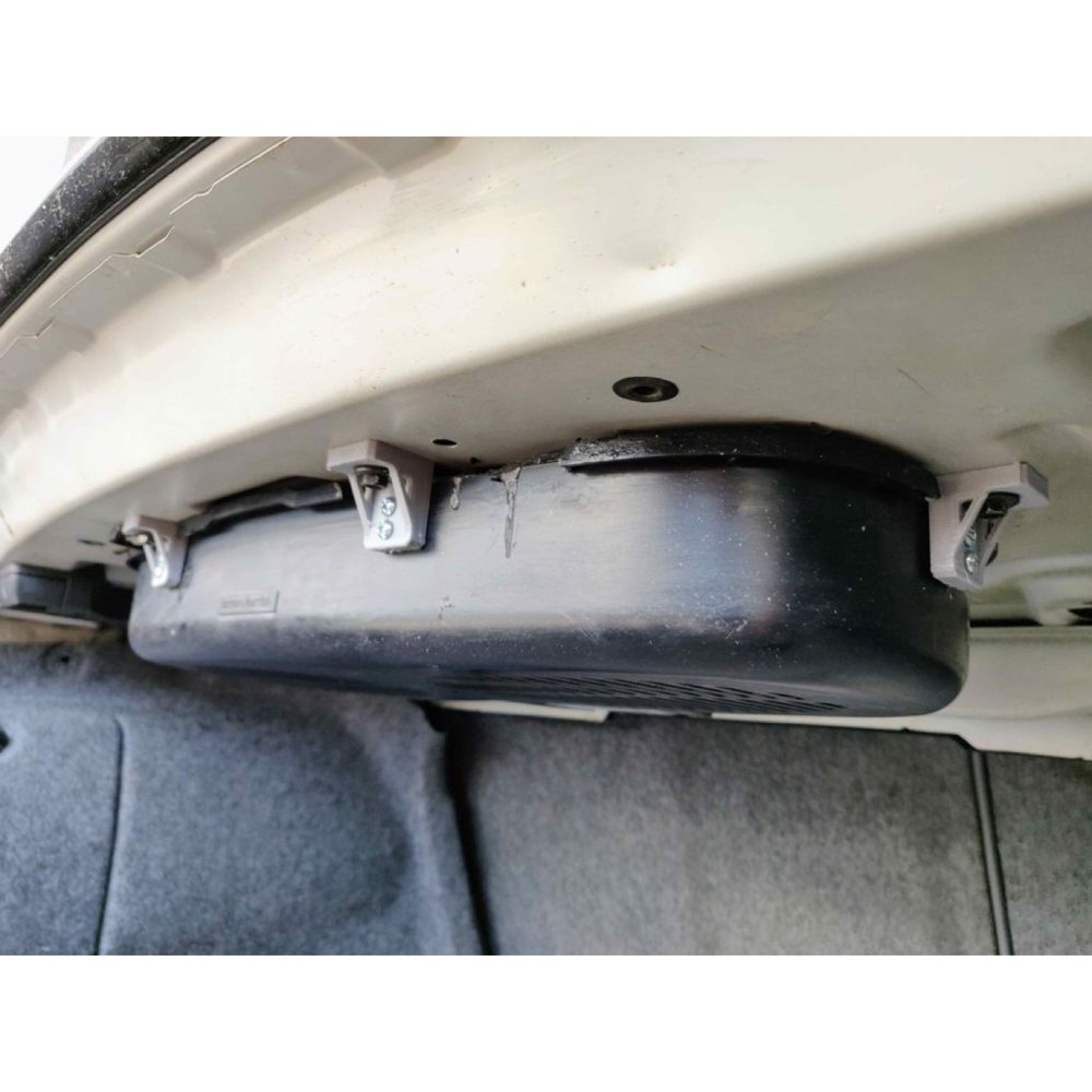 BMW E46 Subwoofer Açılı Braketi görsel 2