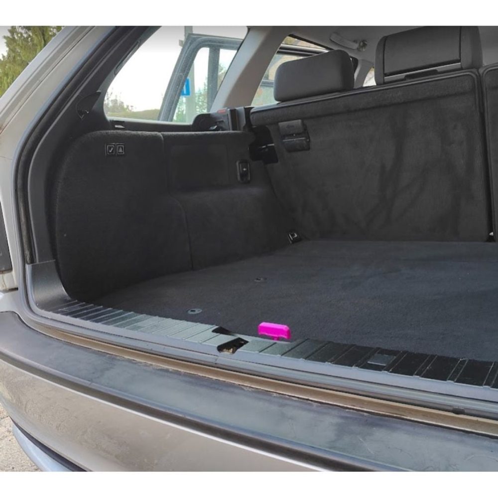 BMW E46 Touring Bagaj Zemin Kolu
