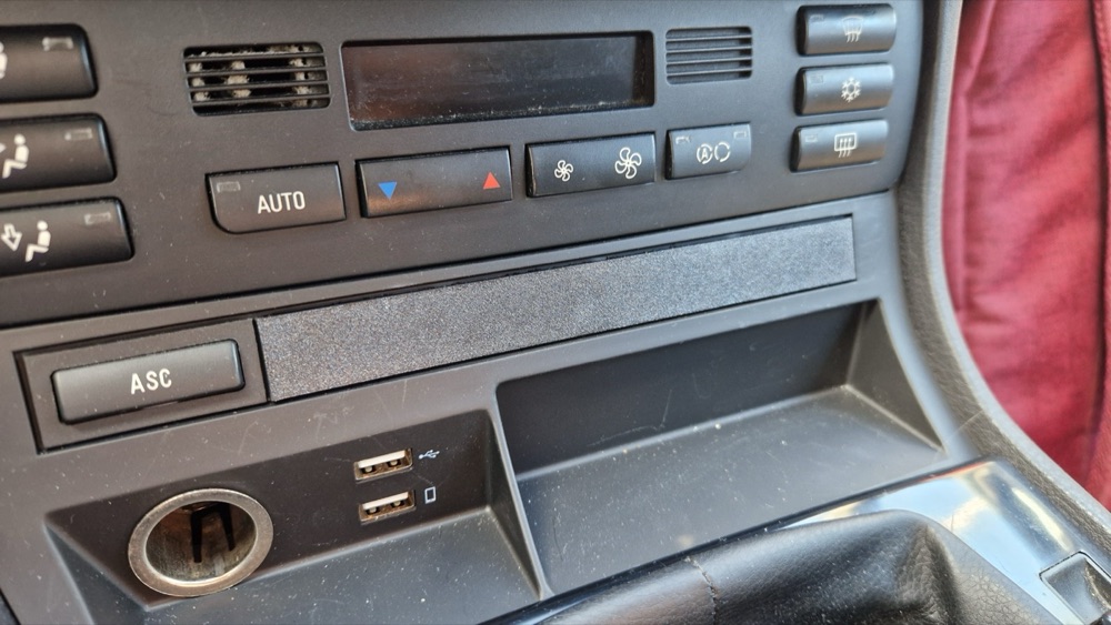 BMW E46 Tuş Paneli Kapağı