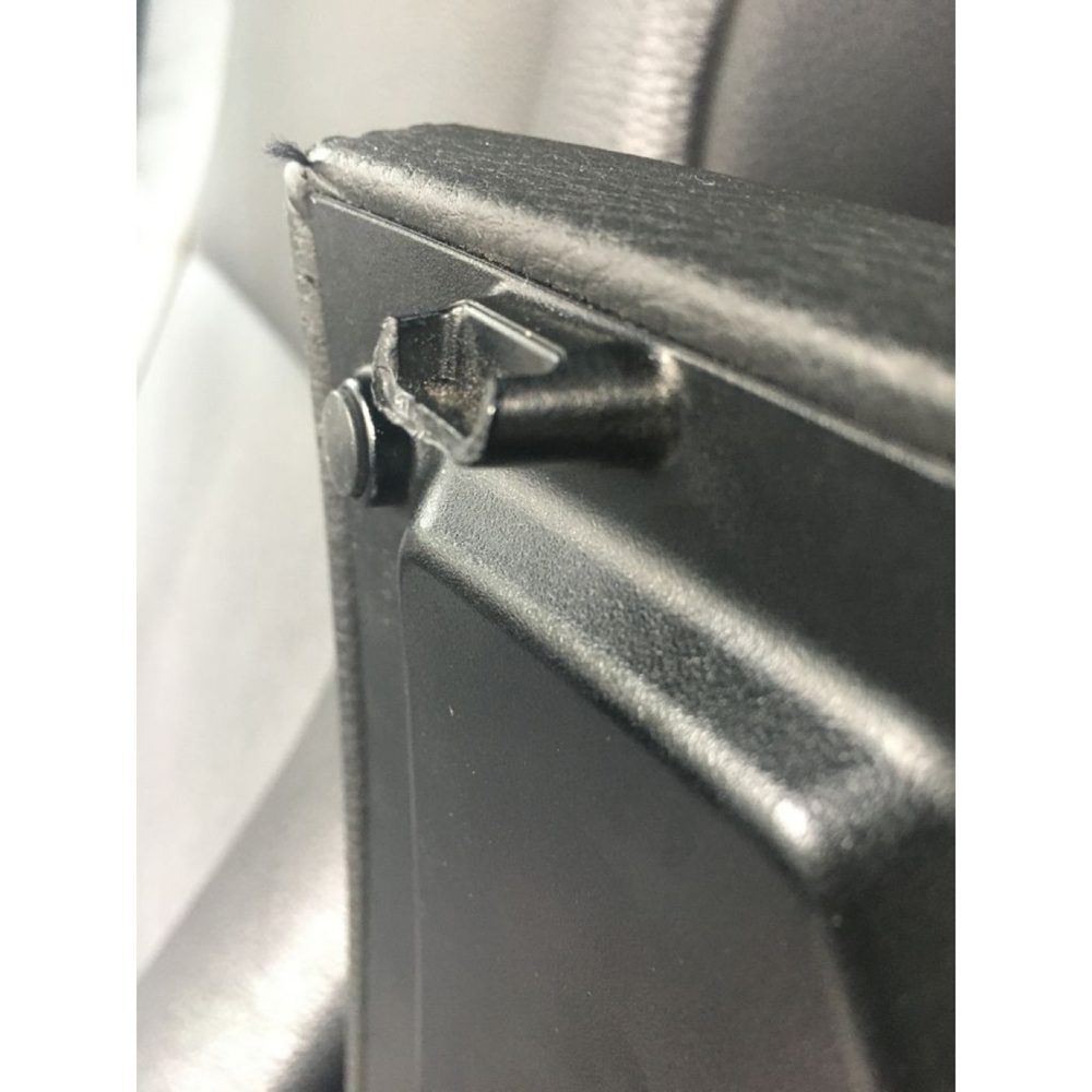 BMW E60/E61 Orta Konsol Mandal Onarımı
