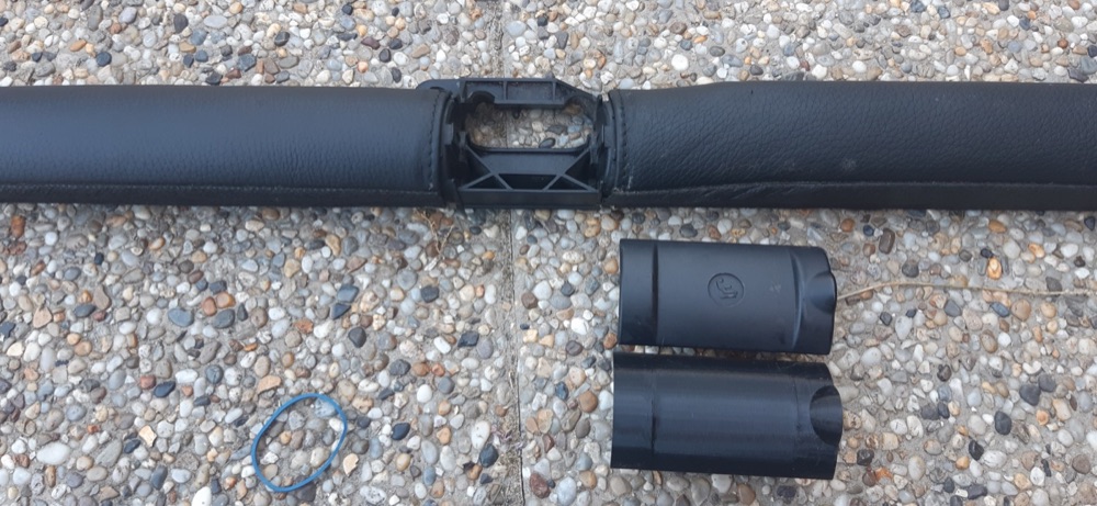 BMW E60 Isofix Kapağı görsel 2