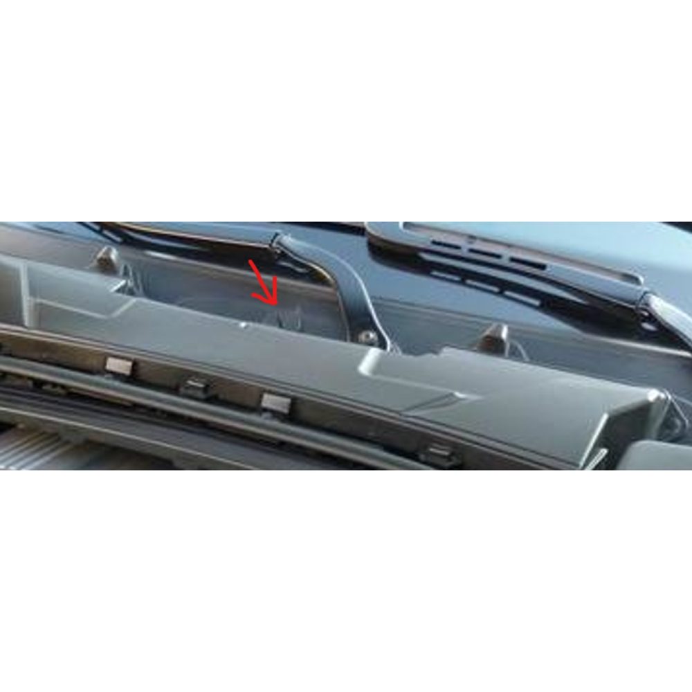 BMW E90 Ön Cam V-Direği Kapağı