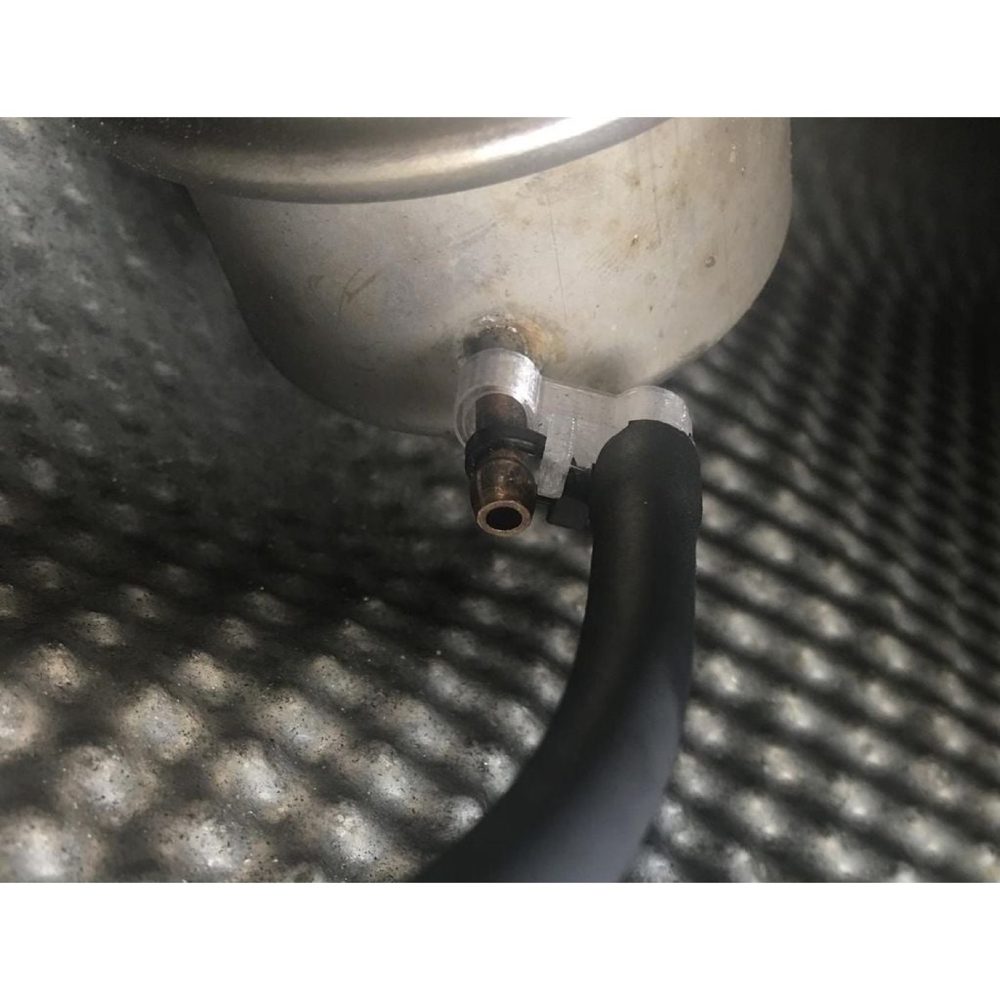 BMW Egzoz Valfi Vakum Hortum Tapası