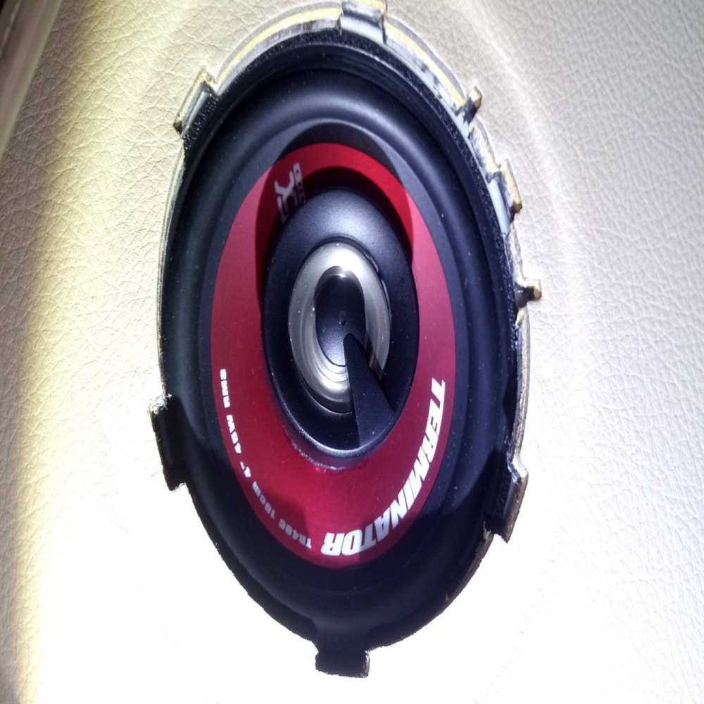 BMW F30 F31 Hoparlör Adaptörü görsel 3