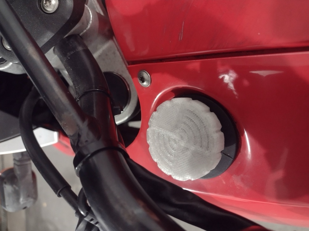 BMW F650GS Uyumlu Yağ Kapağı ve Sıkma Anahtarı