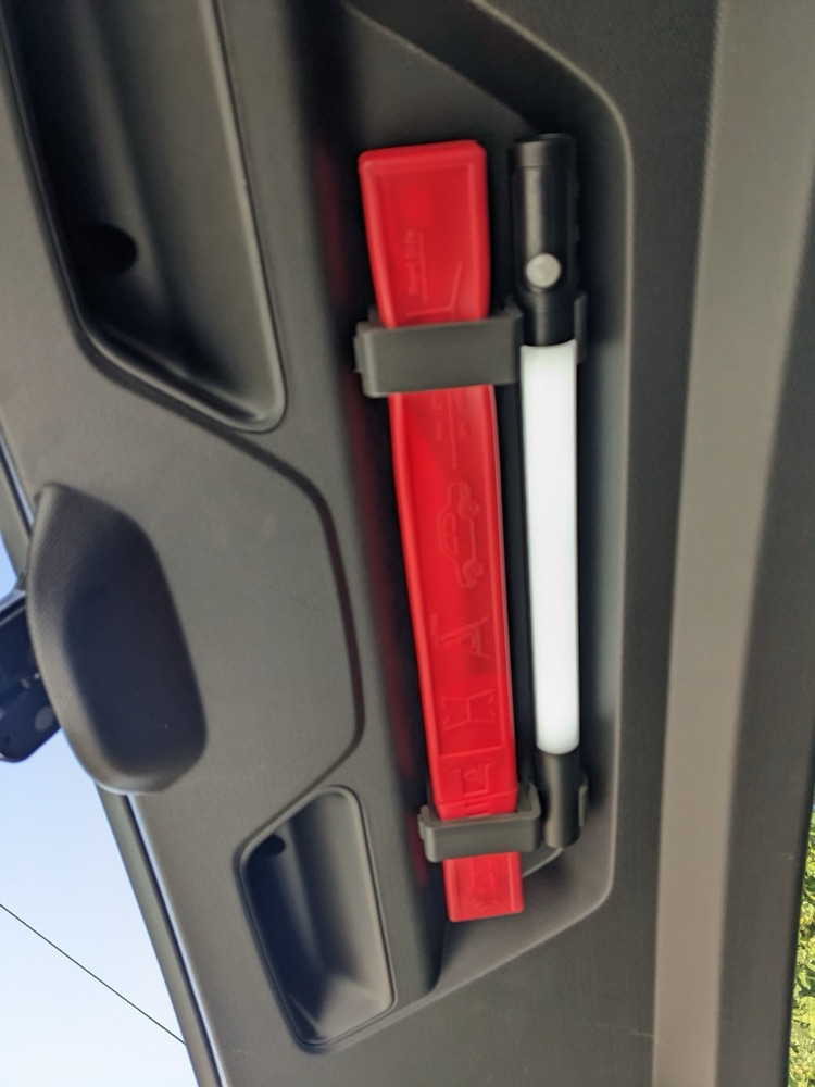 BMW i3 Reflektör Üçgeni ve LED Lamba Tutucu Aparat görsel 2