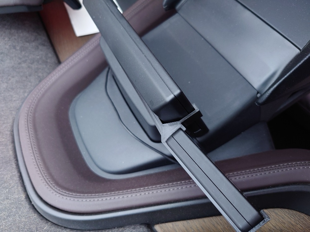 BMW i3 Safedrive Ekran Tutucu Aparat görsel 2