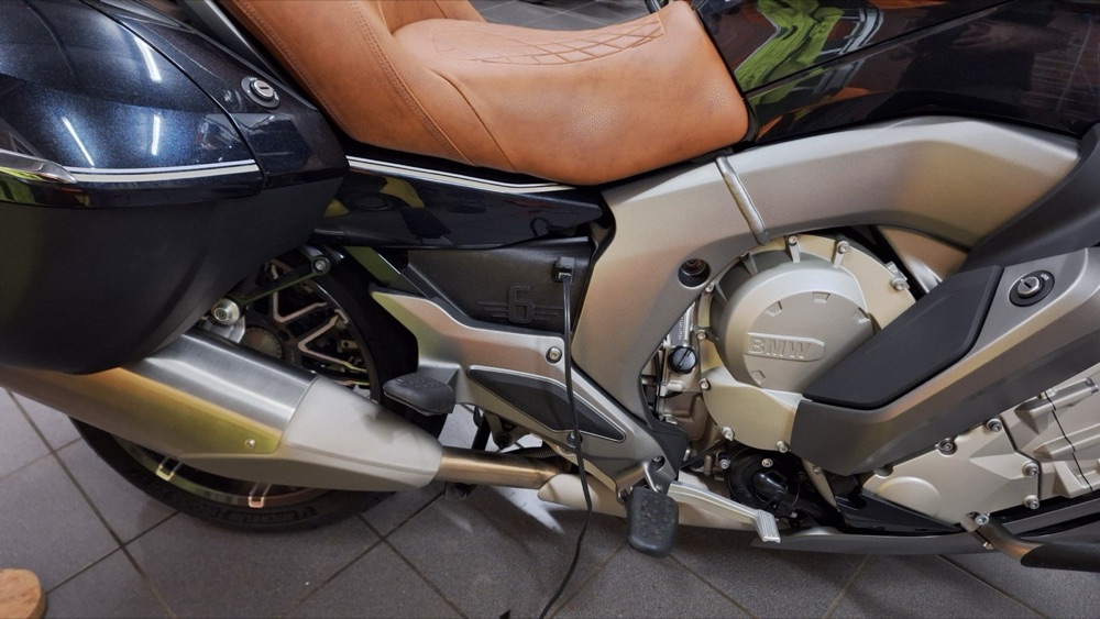 BMW K1600 GT / GTL Yan Panel Seti görsel 3