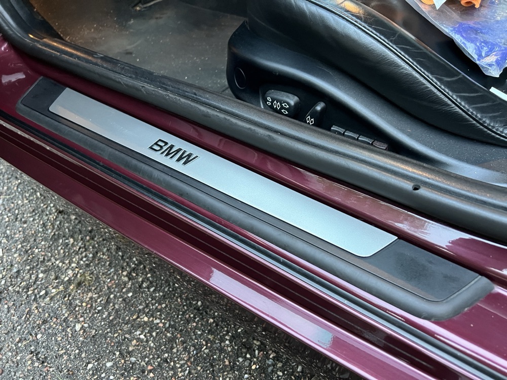 BMW Kapı Eşiği ve Panel Klipsi görsel 2