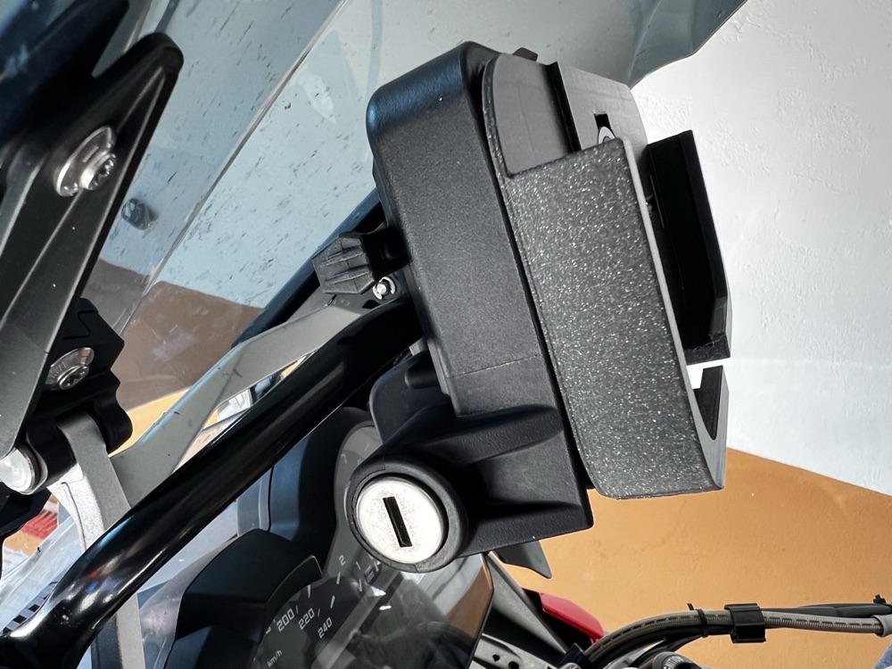 BMW Motorrad iPhone 13 Pro Max Navigasyon Tutucu Aparat görsel 2