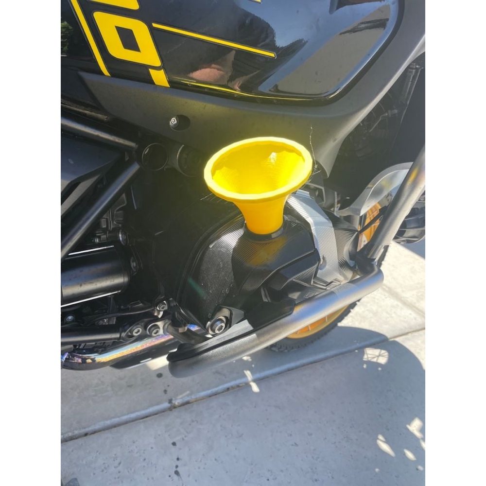 BMW R1200/R1250 Yağ Doldurma Hunisi (Dişli)
