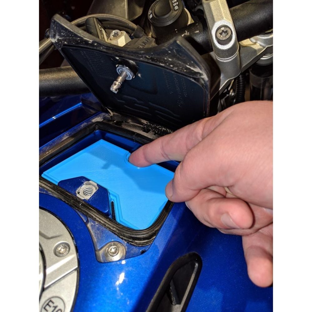BMW R1200GS/R1250GS Depo Kapağı Pedi görsel 2