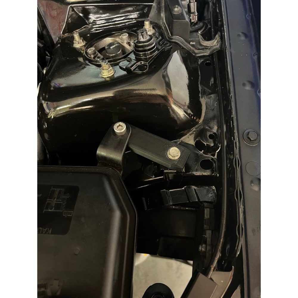 BMW Soğutma Deposu Braketi (Sürücü Tarafı) görsel 2