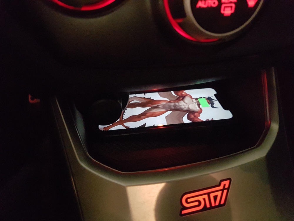 Subaru WRX / STI Kablosuz Şarj Ünitesi Yuvası
