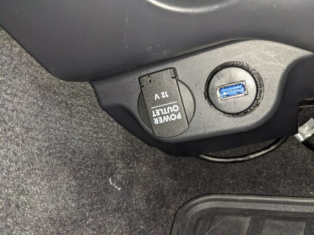 Porsche Cayenne 958 USB Port Montaj Adaptörü görsel 2