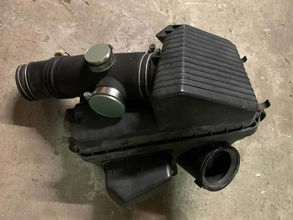 Toyota MR2 SW20 Hava Filtresi Kapağı görsel 3