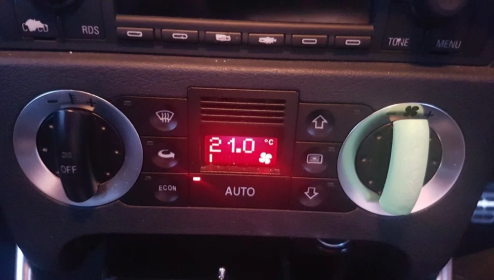 Audi TT 8N Klima Fan Hızı Düğmesi Kapağı