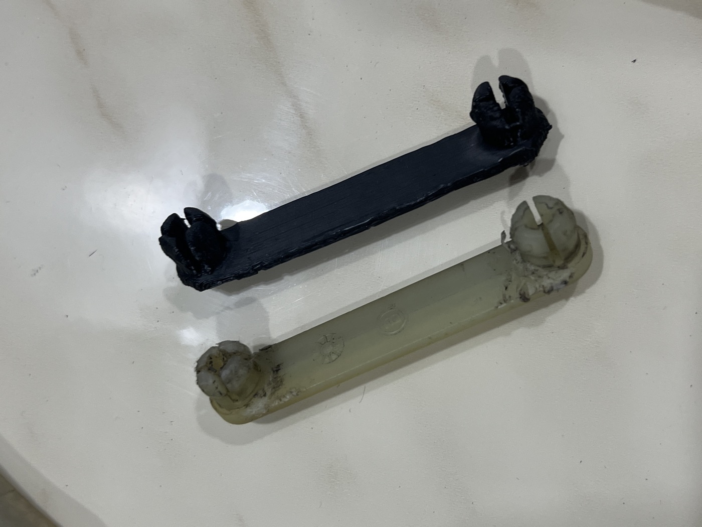 BMW E30 Kalorifer Bağlantı Çubuğu görsel 3