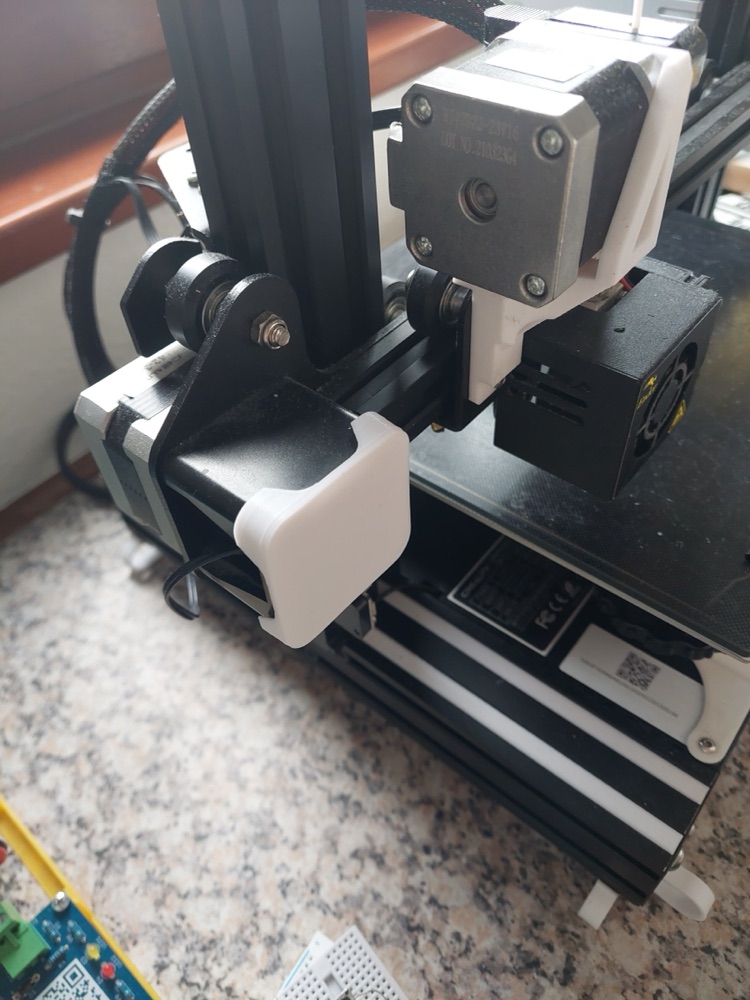 3D Yazıcı QR Kod Gizleme Kapağı — Sade Beyaz Koruyucu Kapak (4,6 cm) görsel 3
