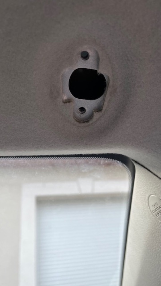 Toyota Yaris Güneşlik Mandal Tutucusu görsel 4