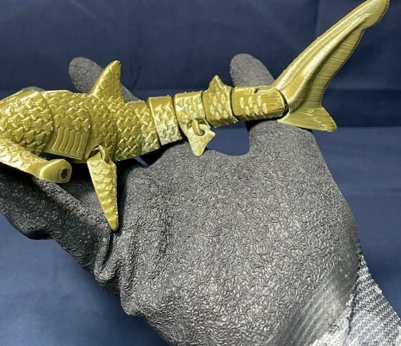 Eklemli Çekiç Köpekbalığı Klasik (6-25 cm Boyut Seçenekli) görsel 2