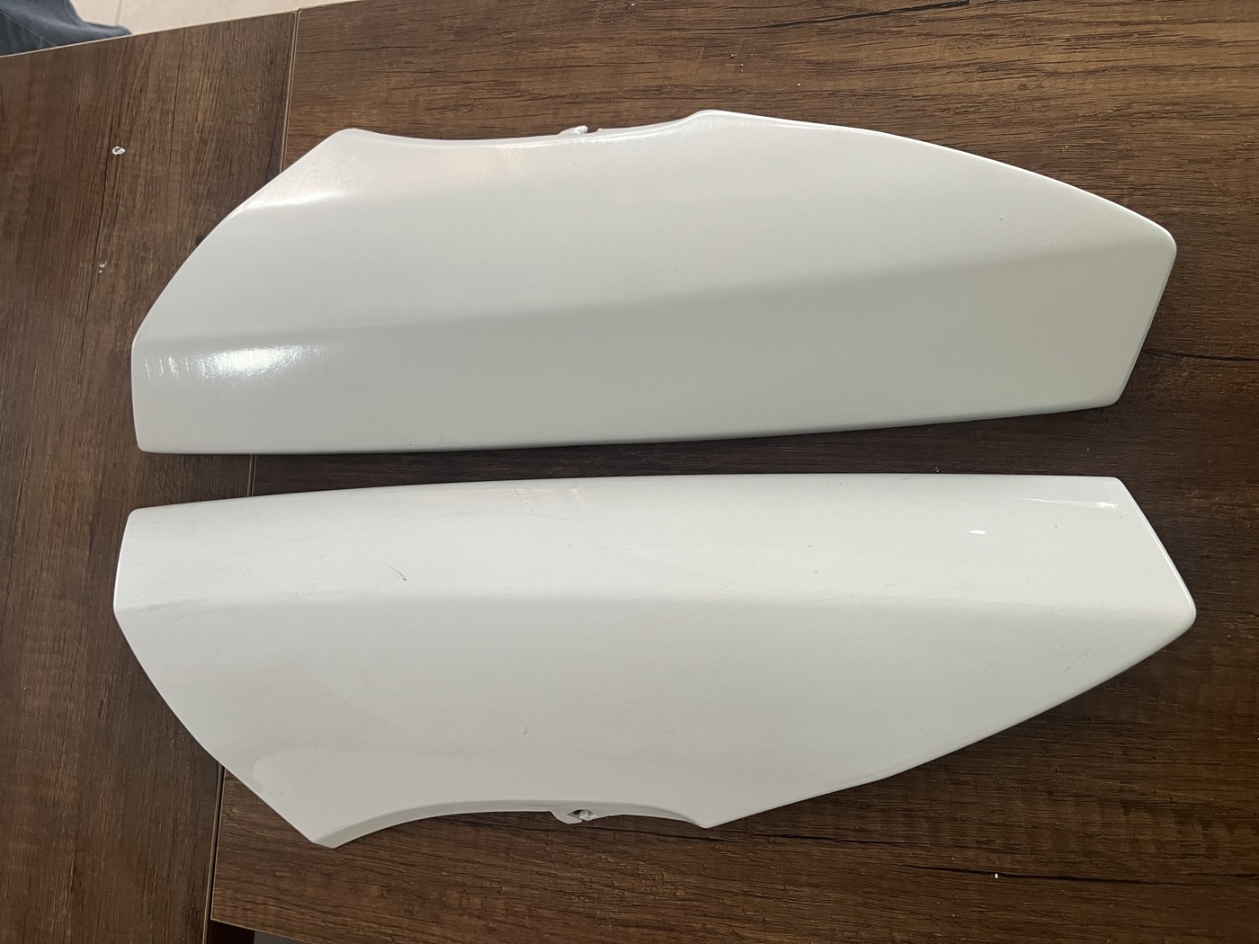 Ford Custom Tavan Köşe Bakaliti